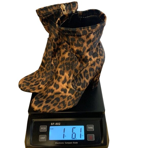 Bamboo Leopard Print Ankle Boot Faux Velvet slip on Heal women’s 8 - Picture 9 of 9